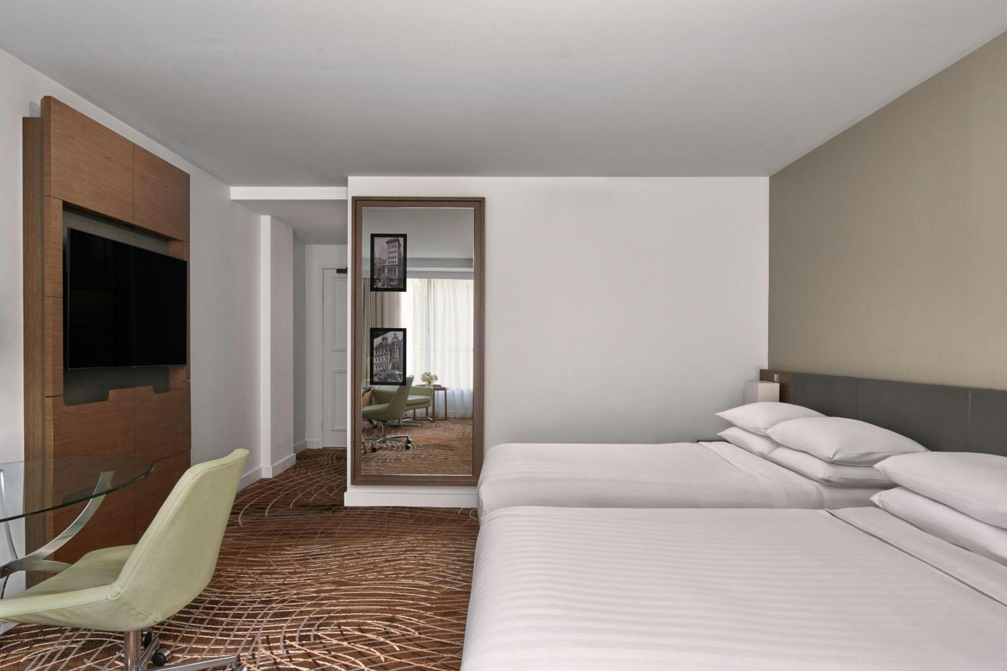 Melbourne Marriott Hotel — Foto 1
